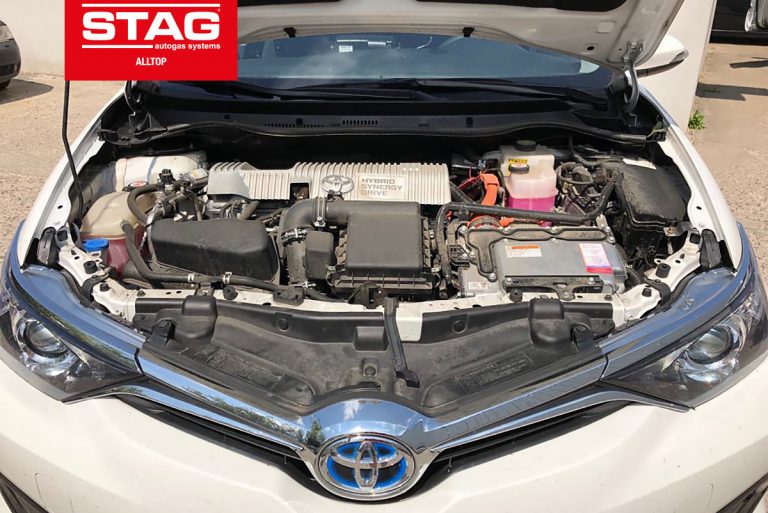 Toyota Auris Hybryda 2018R 1,8 99KM