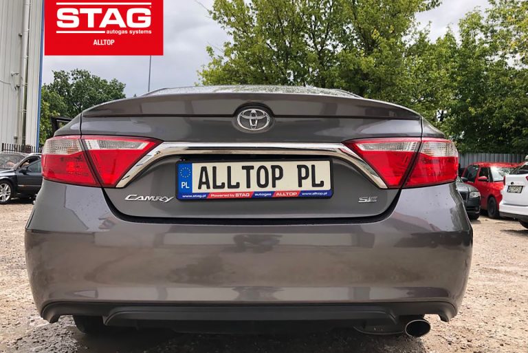 Toyota Camry 2016 2,5 132 kw