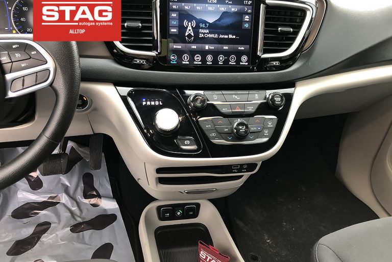 Chrysler Pacifica 2018 3,6 282KM