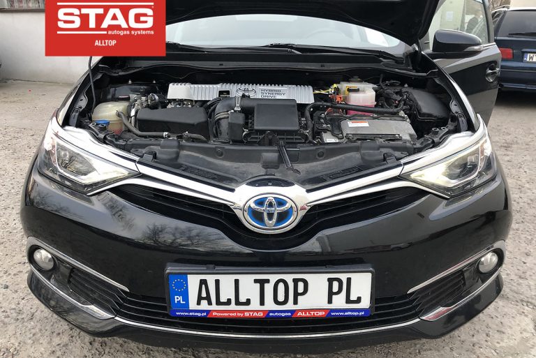 Toyota Auris 2015 1,8 99KM