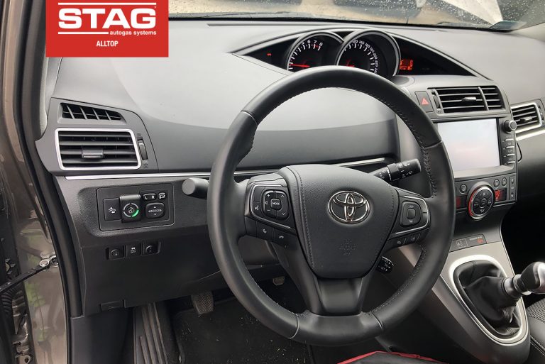 Toyota Verso 2016 1,8 147KM