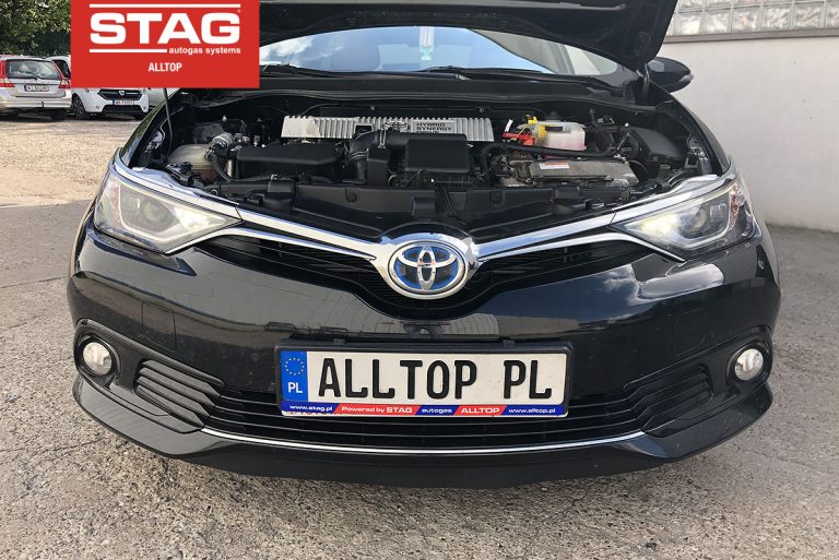 Toyota Auris 2014 1,8 99KM