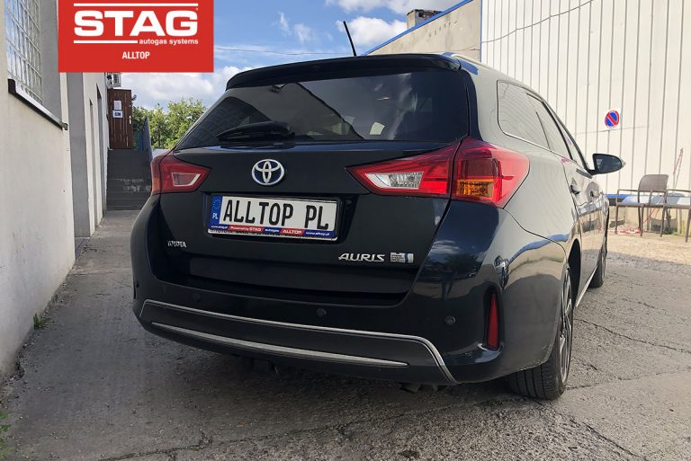 Toyota Auris 2014 1,8 99KM