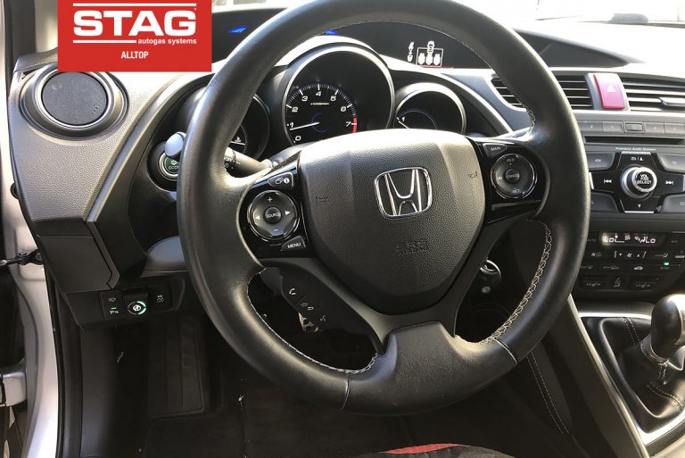 Honda Civic 2014 1,8 141KM