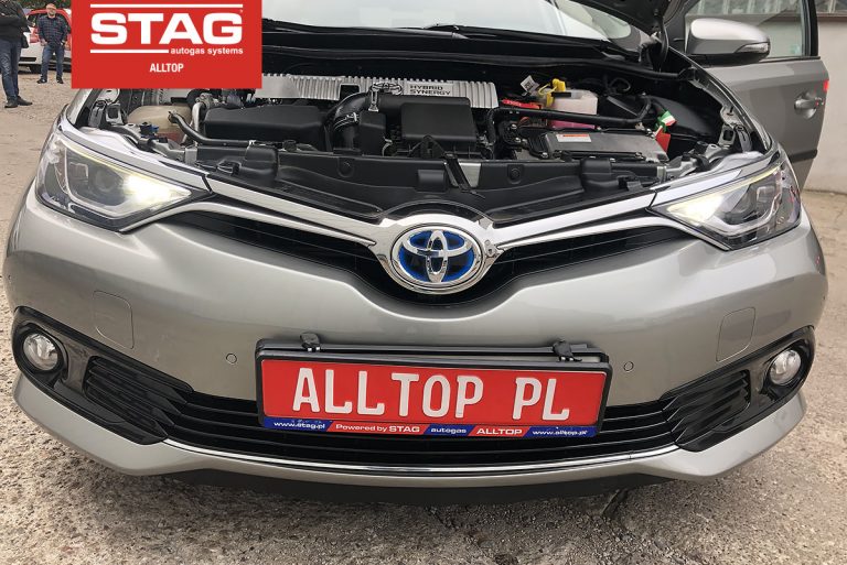 Toyota Auris 2015 1,8 100KM