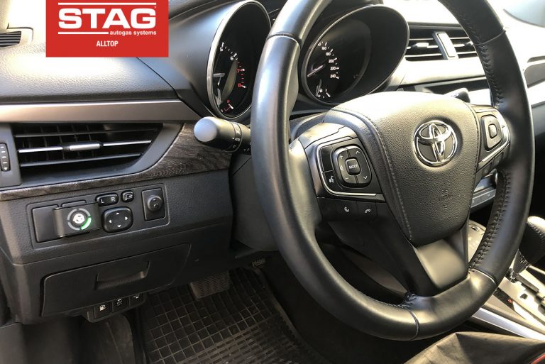 Toyota Avensis 2018 2,0 152KM