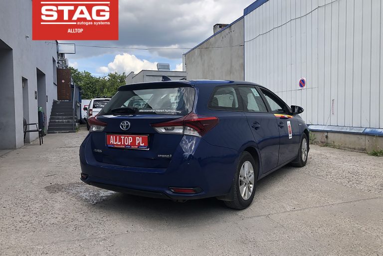 Toyota Auris 2017 1,8 100KM