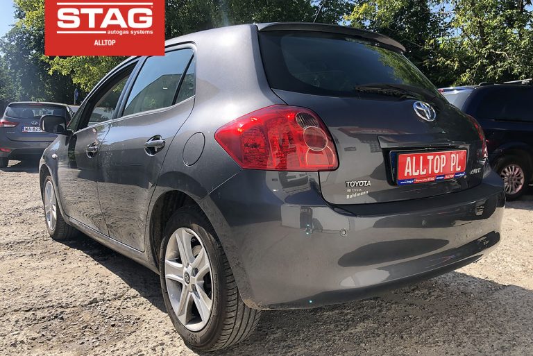 Toyota Auris 2009 1,3 100KM