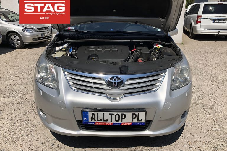 Toyota Avensis 2011 1,8 146KM