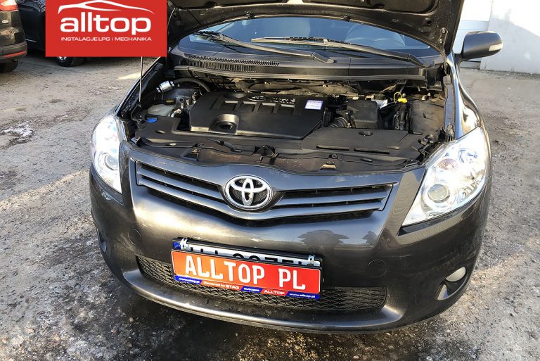 Toyota Auris 2012 1,6 132KM