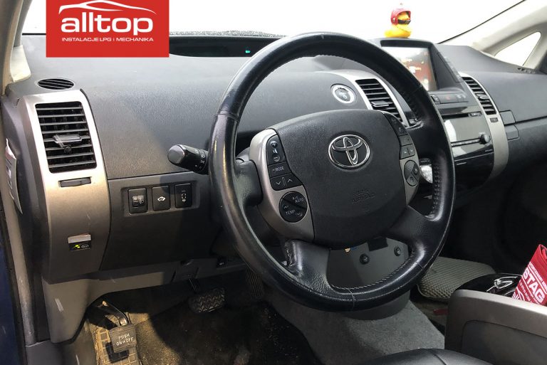 Toyota Prius 2008 1,5 77KM