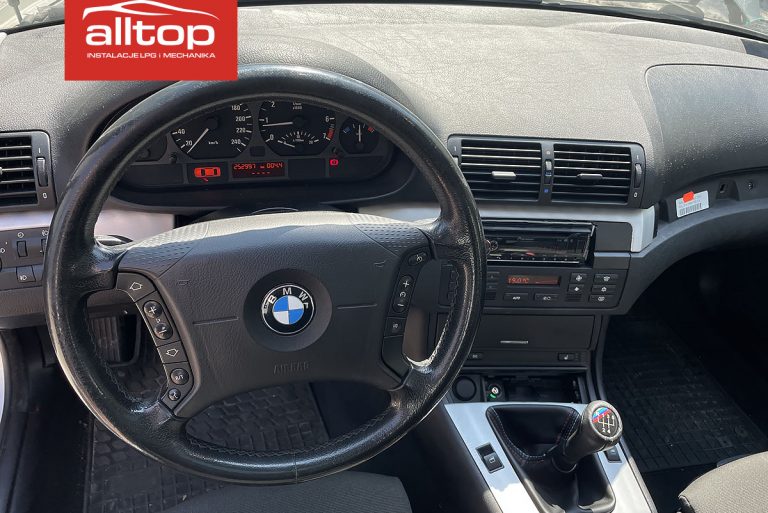 BMW 325i 2003 2,5 191KM