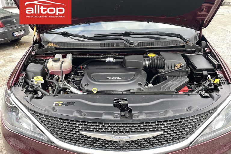 Chrysler Pacifica 2017 3,6 286KM