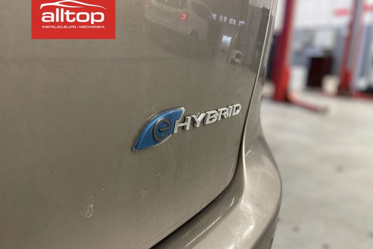 Chrysler Pacifica Hybrid 2018 3,6 286KM