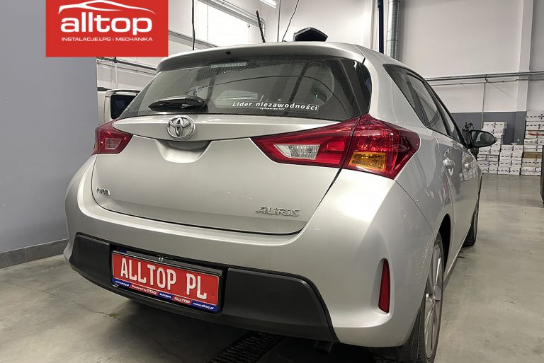 Toyota Auris 2014 1,3 99KM